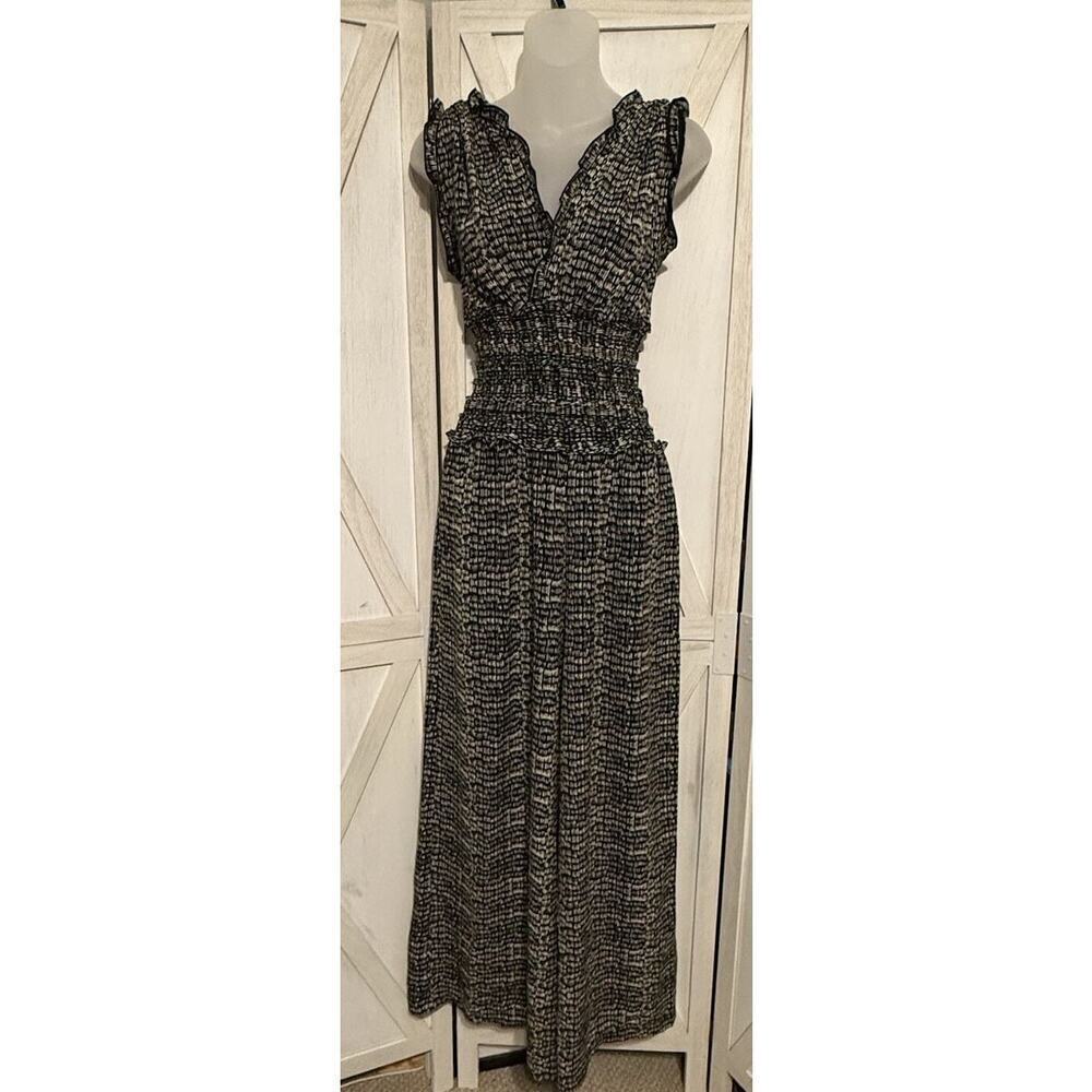 Max Studio London Smocked Waist Jumpsuit Size Small Cap Sleeve V-Neck Black Tan